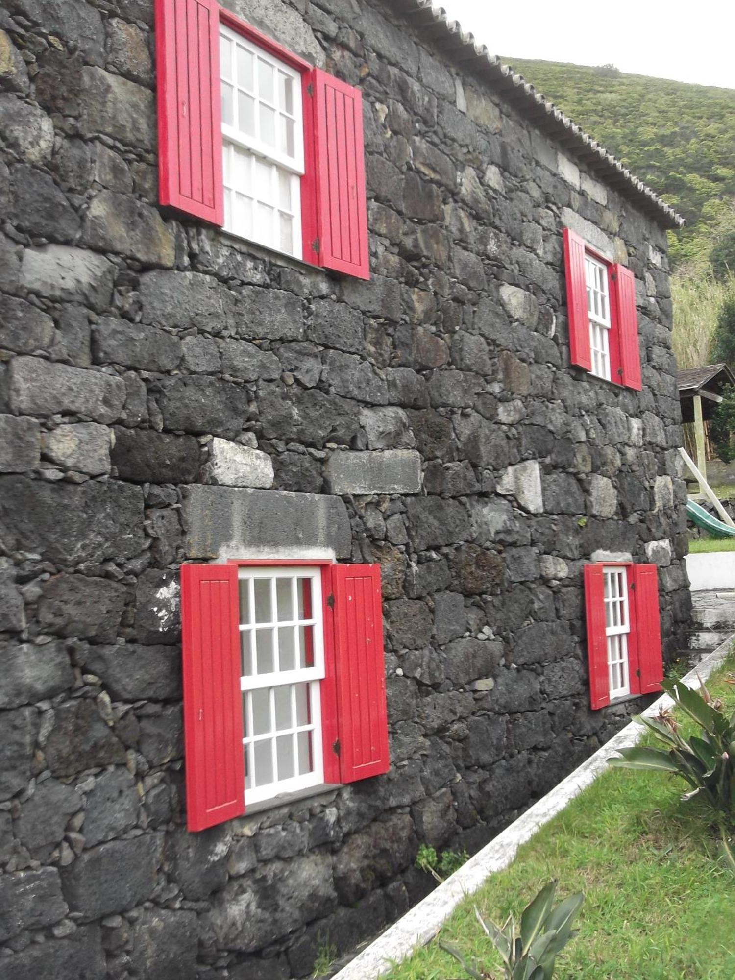 Gasthaus Casal Do Vulcao Capelo Exterior foto